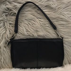 Hobo black leather purse